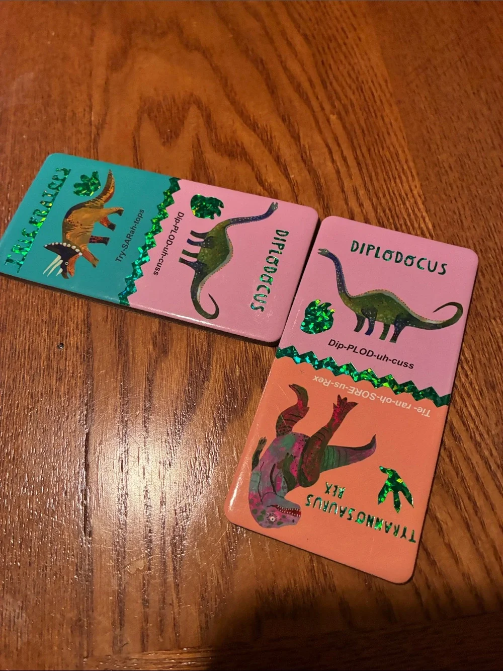 eeboo - GIANT SHINY DINOSAUR DOMINOES